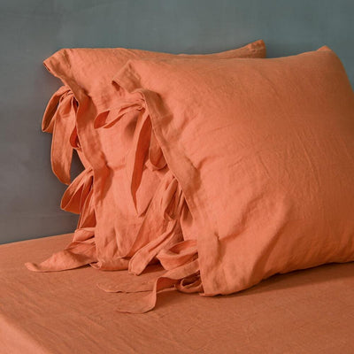 Linen pillowcases, bed linen not to be neglected
