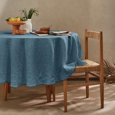 Nappe ronde en lin avec point de cheval bleu français
