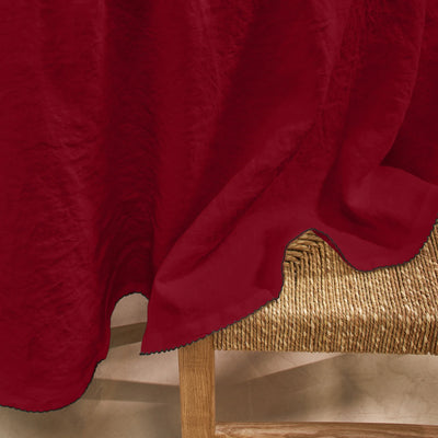 Nappe ronde bord crochet en lin lavé bordeaux