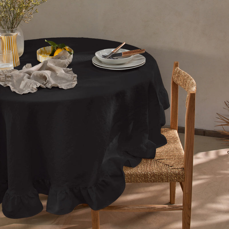 Nappe ronde en lin lavé à volant encre noire