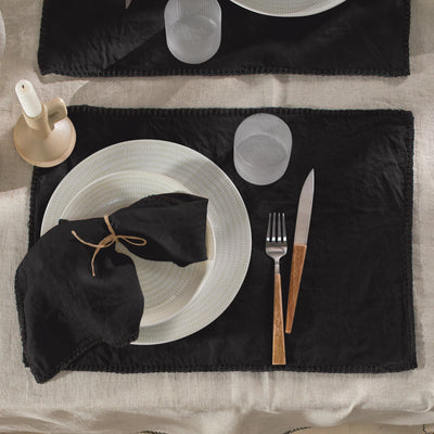 Sets de table "Point de Cheval" en lin lavé encre noire