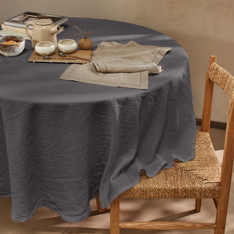 Nappe ronde en lin ajouré gris plomb