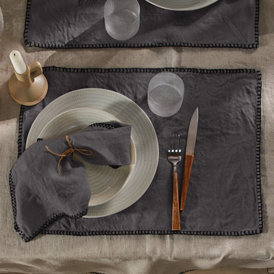 Sets de table "Point de Cheval" en lin lavé gris plomb