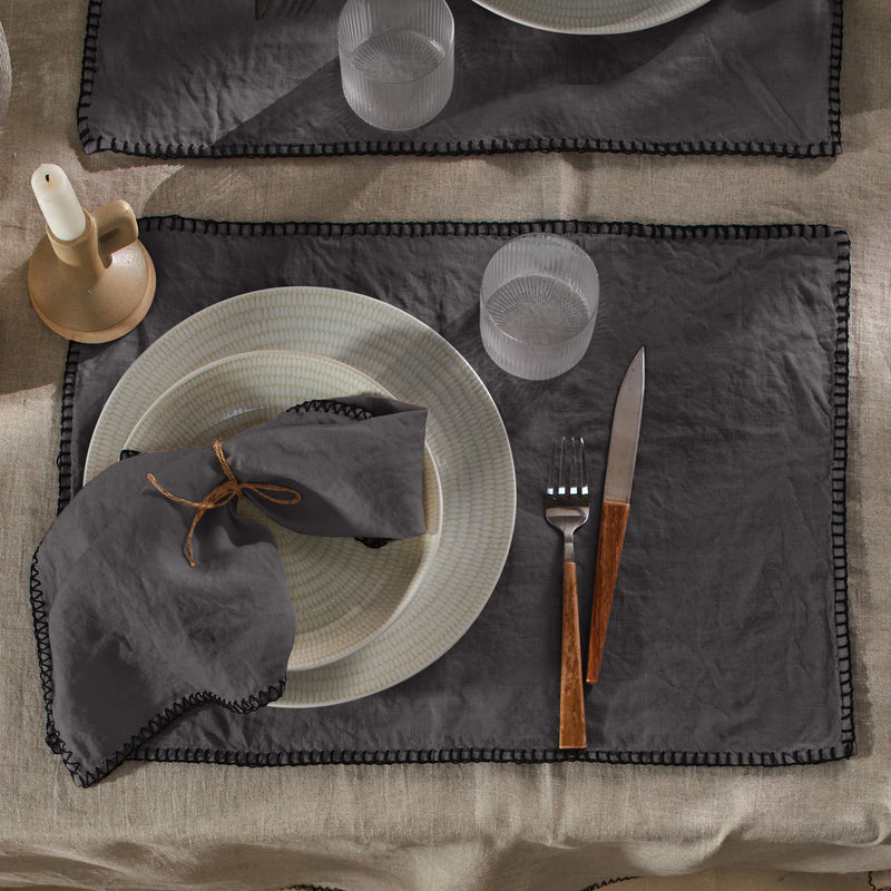 Sets de table "Point de Cheval" en lin lavé gris plomb