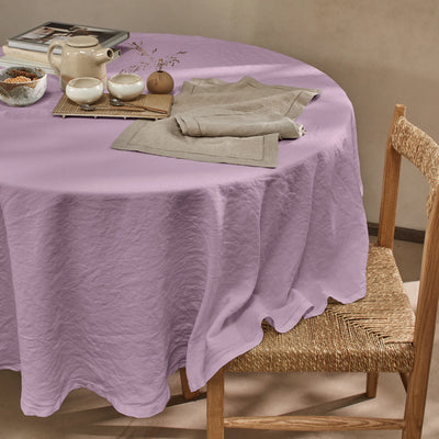 Nappe ovale sur mesure en lin lavé lilas