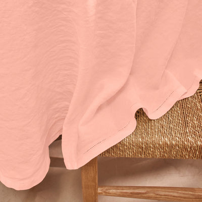 Nappe sur mesure ronde en lin ajouré rose