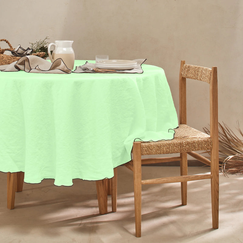 nappe ovale bordée en lin sur mesure vert menthe