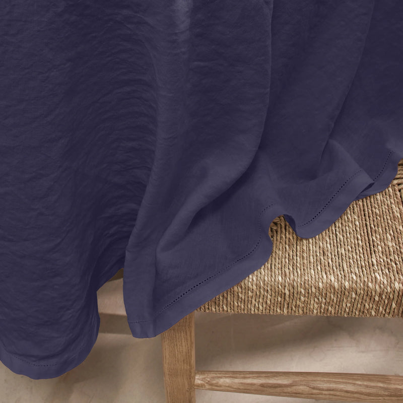 Nappe sur mesure ronde en lin ajouré bleu  nuit
