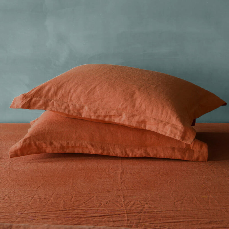 Flanged Linen Pillowcases (set of 2) Coral